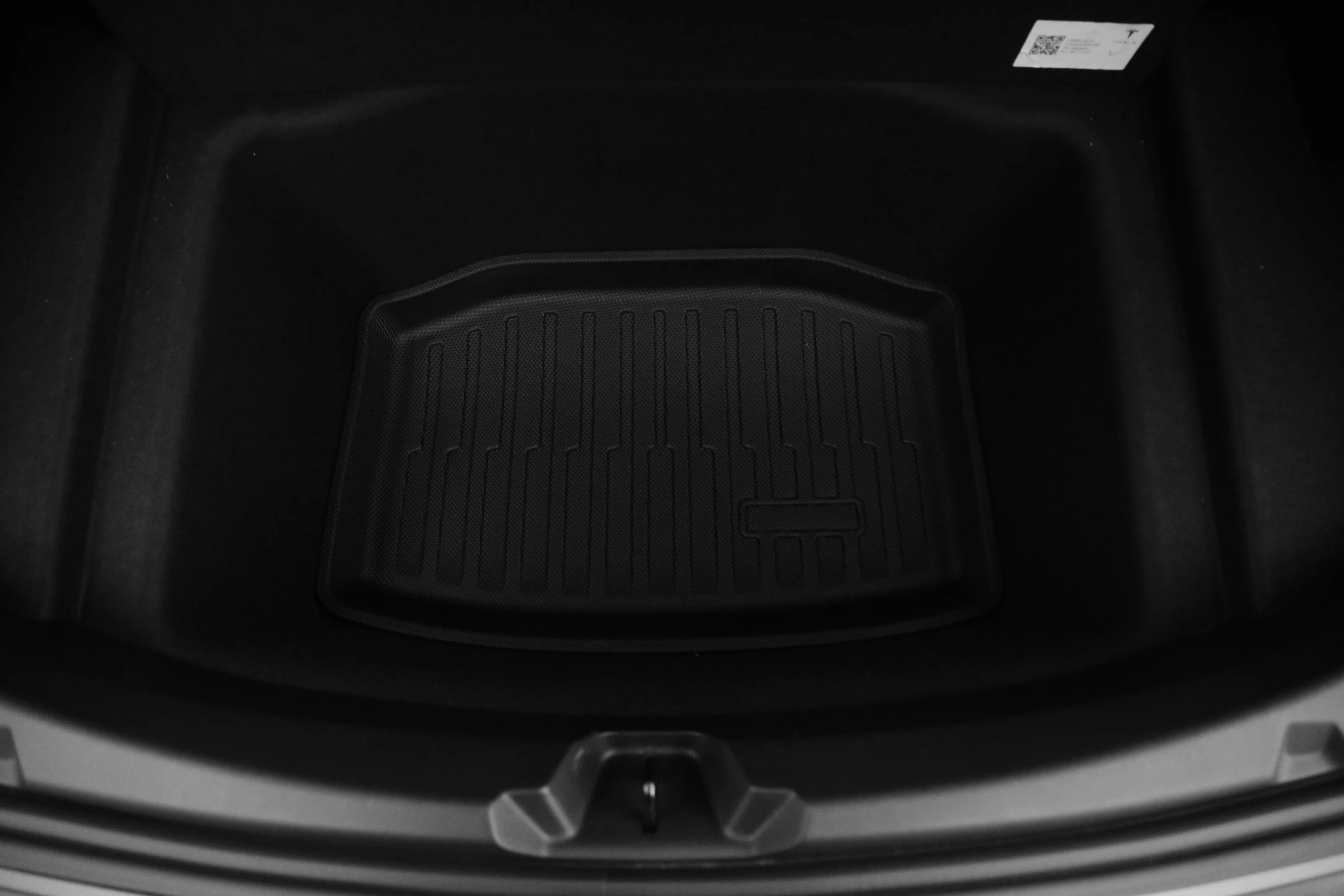 Model 3 Kofferraummatte (kleines Fach unten) - Image 2