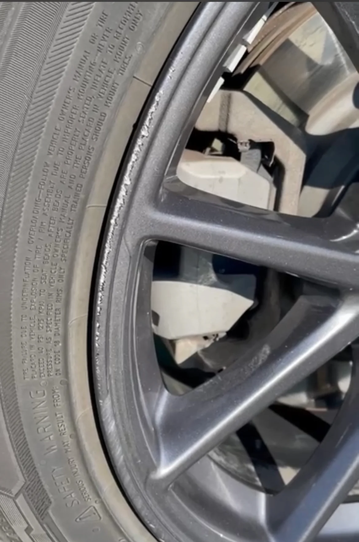 Tesla Model 3 Lackstift für 18 Zoll Aero-Felgen - Image 5