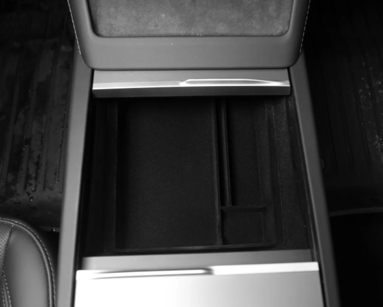 Tesla Model 3 2024 Highland Organizer Mittelkonsole Mitte - Image 3