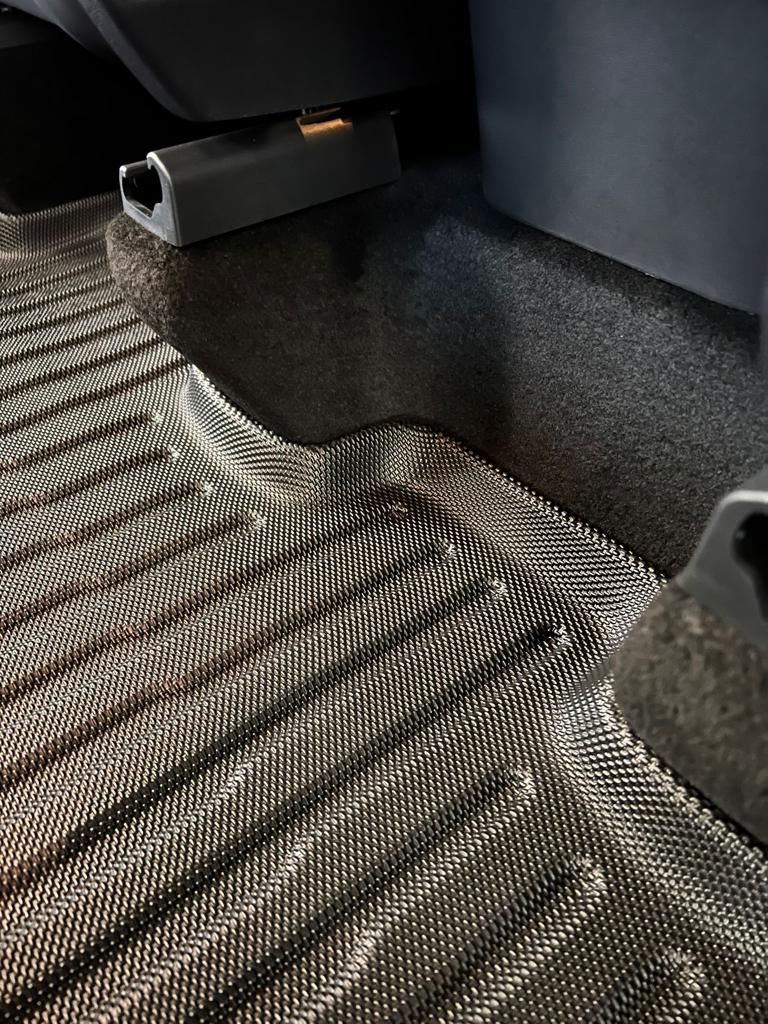Model Y Gummimatten 5-Teilig Komplettset Fußmatten, Frunk und Trunk - Image 5