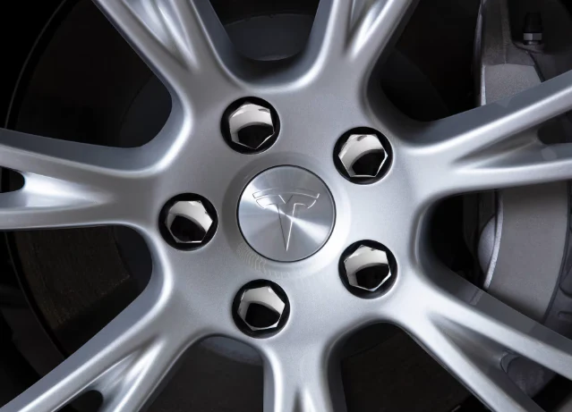 Tesla Model Y Lackstift für 19 Zoll Gemini Felge (Silber) - Image 5